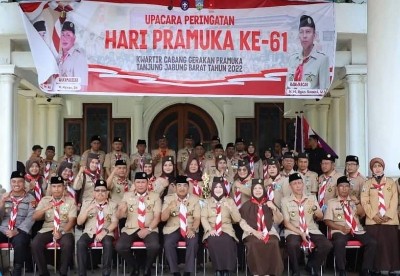 Bupati Tanjabarat Menjadi IRUP  Upacara HUT Pramuka ke-61