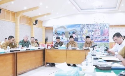 Bupati Tanjab Barat Mengikuti Rakor Inflasi Daerah tahun 2023