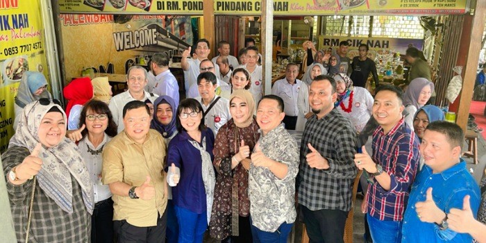 Febrie Adriansyah Jampidsus Kejagung RI Balek Kampung Reunian Bersama Teman Kuliah