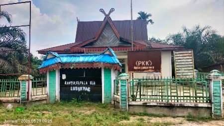 Kantor Desa Lubuk Mas Bak Seperti Kandang Kambing