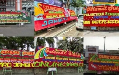 Karangan Bunga Ucapan Selamat Padati Lokasi Pelantikan SMSI Jambi