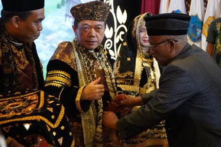 adat1.jpg