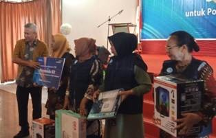 Wujudkan Kontribusi Kesehatan dan Budaya Lokal di Riau, Bank Mandiri Bantu Posyandu dan Grup Rebana
