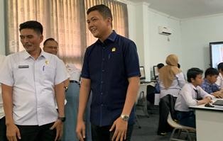 dewan32.jpg