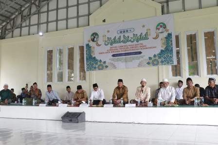 Wakil Bupati Tanjung Jabung Barat, H Hairan, Menghadiri Acara Halal Bihalal Santri Lirboyo