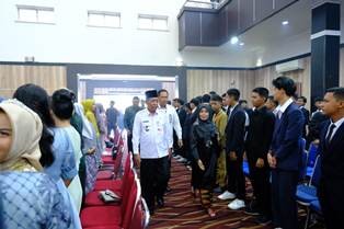 Wagub Sani : Jangan Berhenti Melangkah dalam Menggapai Cita-cita