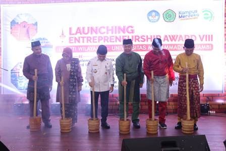 lumpang.jpg