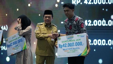 manusia.jpg