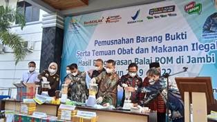 BPOM Jambi Musnahkan Barang Bukti Makanan dan Obat Ilegal Senilai Rp 1,6 M
