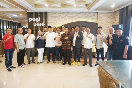 penasehat.jpg