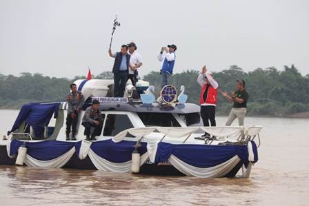 perahu2.jpg