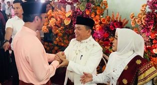 Edi Purwanto beserta istri hadiri Akad Nikah Anak Gubernur Jambi