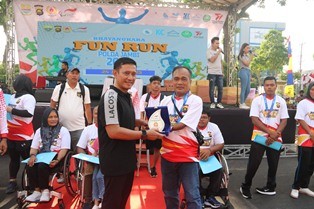 Polda Jambi Menggelar Fun Run dalam Rangka HUT Bhayangkara Ke- 77