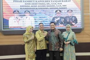 sambut.jpg