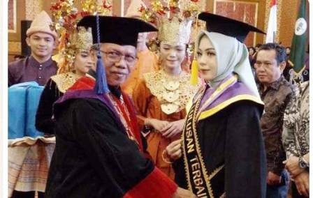 STIKES HI Jambi, Wisuda 208 Wisudawan/I dari 4 Program Studi