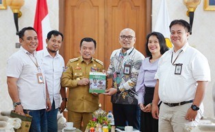 Anjangsana Tanoto Foundation dengan Gubernur Jambi Al Haris Bahas Pendidikan dan Kesehatan