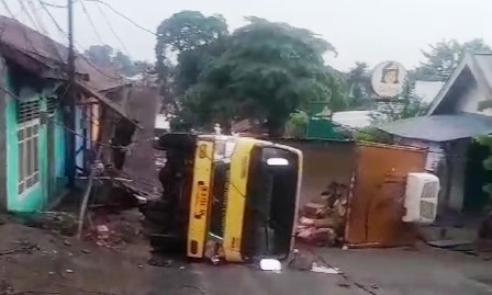 truk11.jpg