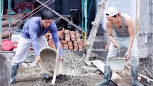 tukangrumah.jpg