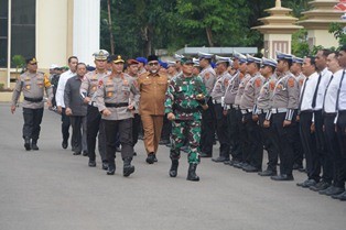 tutup1.jpg