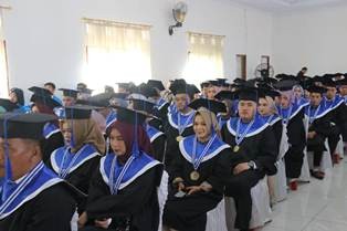 wisuda.jpg