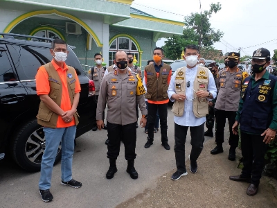 Walikota Jambi Bersama Kepala BNPB Tinjau Lokasi Zona Merah