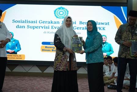 Hesti Haris Sosialisasikan Gerakan Jambi Bersholawat di Merangin