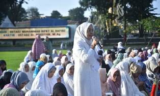 Sri Purwaningsih,  Menyampaikan Pesan Persatuan dan Kebajikan dalam Hari Raya Idul Fitri